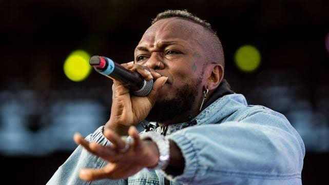 O rapper Djonga é uma das estrelas do OFF Festival, que acontece no sábado (27/7) | Foto: Divulgação