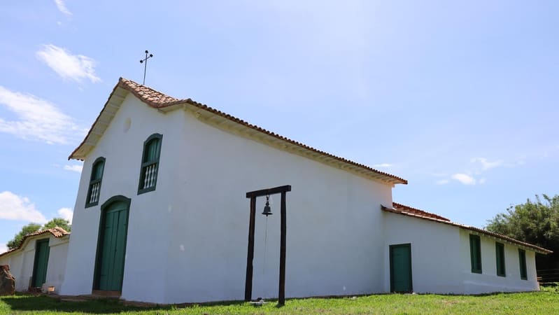Igreja São João Batista, no antigo Arraial do Ferreiro, tem restauração finalizada