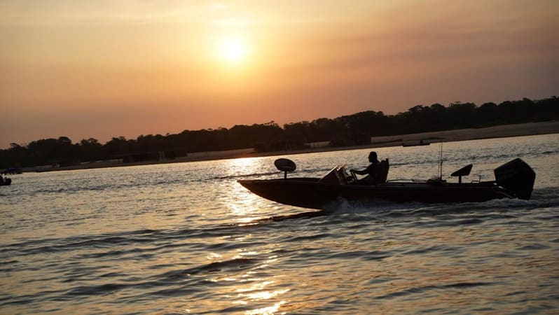 IBGE aponta Goiás como terceiro estado brasileiro com maior crescimento do turismo em dezembro de 2024. Na foto, barco no Rio Araguaia | Foto: Goiás Turismo