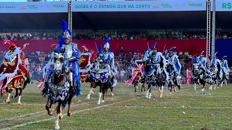Cavalhadas de Pirenópolis, uma das principais do estado de Goiás | Foto: Carlos Freitas