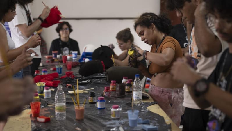 Modalidades incluem: Jogos Teatrais (destinada a atores/atrizes e professores/as), Corpo e Objeto no Espaço Cênico (voltada para atores/atrizes e dançarinos/as) e Iniciação à Coreografia (para artistas e dançarinos/as) | Foto: Secult Goiás