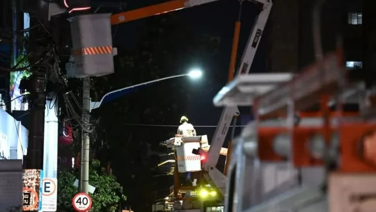 Brilha Goiânia: prefeitura entrega nova iluminação pública da Região Central
