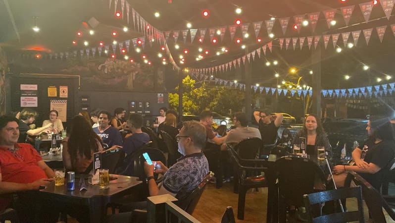 pesquisadoras e pesquisadores da UFG vão falar, de 19 a 21 de maio, com o público do
Rio Bahia Restaurante Bar, no setor Marista, e do ThörDon Bierhaus Pub, no Setor Jaó | Foto: Organização Pint Of Science/ Goiânia / UFG