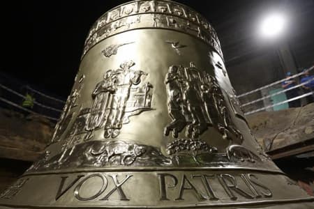 Vox Patris: Maior sino do mundo chega a Trindade no domingo (1/6)