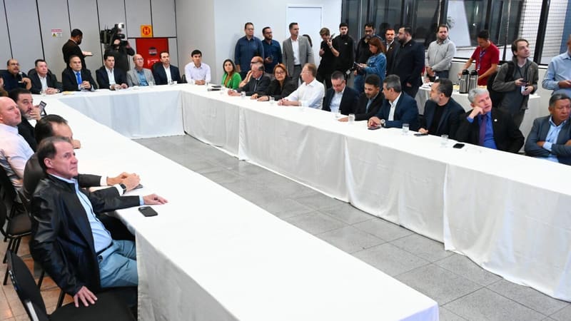 Durante o evento, autoridades das três esferas de governo reafirmaram o compromisso com a execução da obra, que já foi aprovada pelo Departamento Nacional de Infraestrutura de Transportes (DNIT) e terá recursos federais | Foto: Alex Malheiros