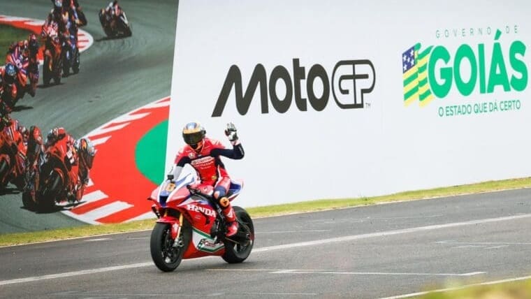 Piloto da MotoGP durante apresentação em Goiânia, no mês de março de 2025 | Foto: Secom Goiás