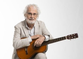 Bougainville celebra 35 anos com show de Renato Teixeira