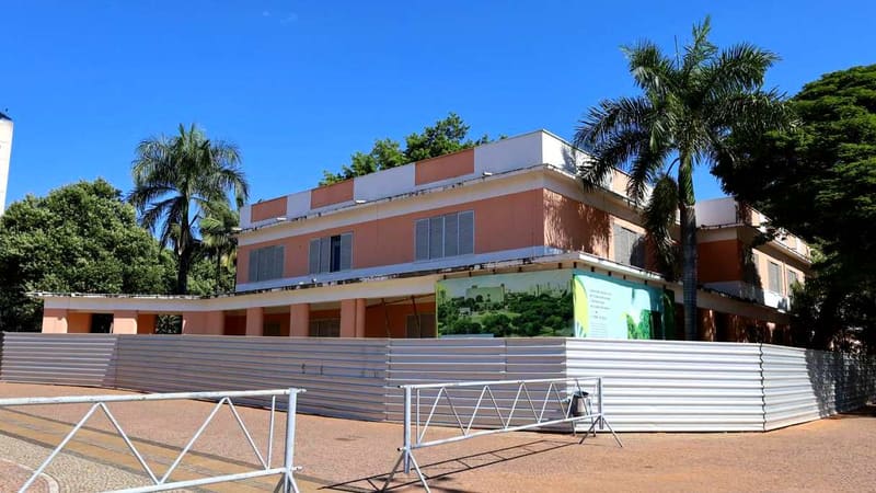 Edifício localizado na Praça Cívica é tombado pelo Instituto do Patrimônio Histórico e Artístico Nacional (Iphan) e pelo Estado de Goiás | Foto: Secult Goiás