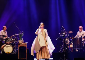 Mônica Salmaso apresenta novo espetáculo “Minha Casa” em Goiânia