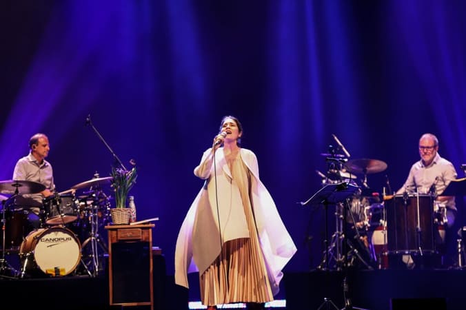 Mônica Salmaso apresenta novo espetáculo “Minha Casa” em Goiânia