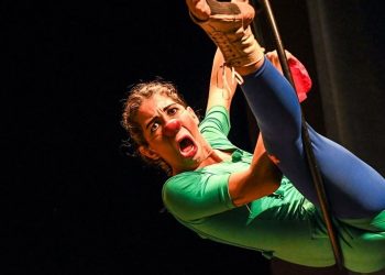 Circo Favela leva espetáculos, oficina e lançamento de livro às periferias de Goiânia