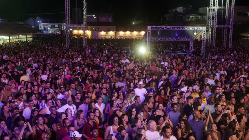 Canto da Primavera reúne 80 mil pessoas em Pirenópolis