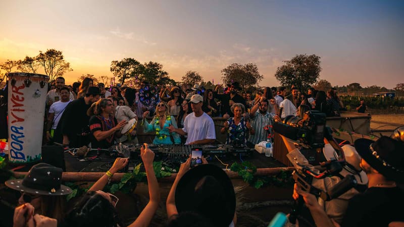 Festa Pitoresca une música eletrônica e vinho em Pirenópolis