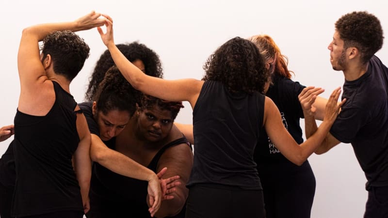 A mostra é resultado das aulas e ensaios regulares do grupo, em que os integrantes foram motivados a produzir suas coreografias que serão apresentadas ao público | Foto: Lu Barcelos