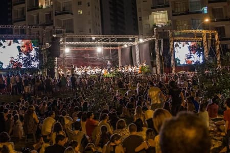 Filarmônica abre o 24º Canto da Primavera com concerto ao ar livre em Pirenópolis