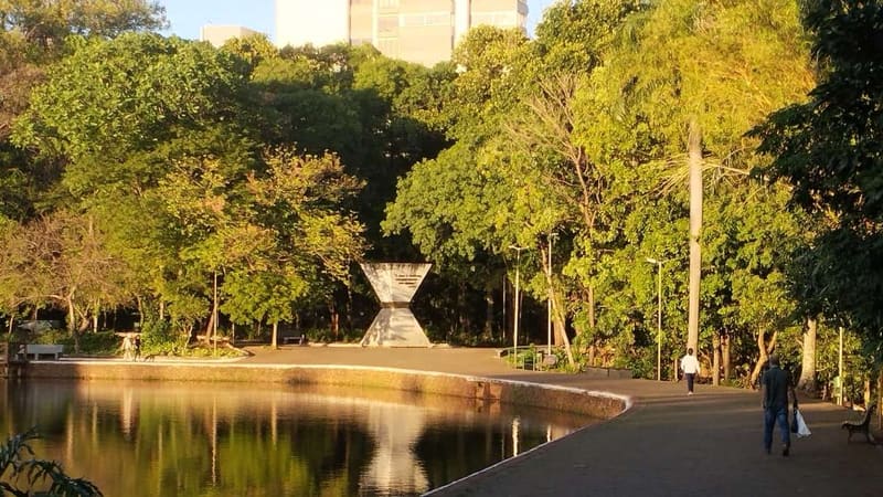 Bosque dos Buritis passa a ser fechado às 22h