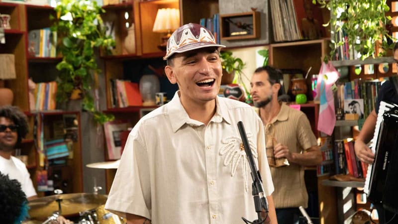 Tiny Desk Brasil ganha entrevistas exclusivas com artistas no Tiny Talks