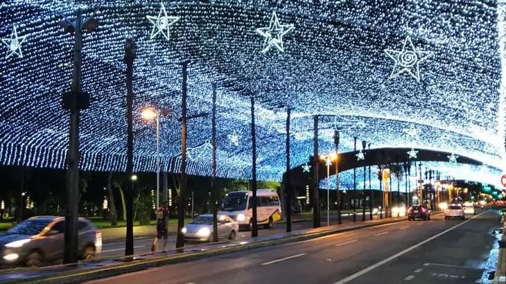 Decoração natalina na Praça Tamandaré em 2021 | Foto: Divulgação