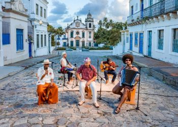 João Gomes, Mestrinho e Jota.Pê trazem projeto “Dominguinho” para Goiânia em 2026