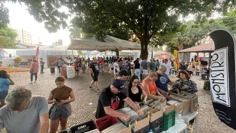 Martim Cererê recebe feira de discos Vinillândia