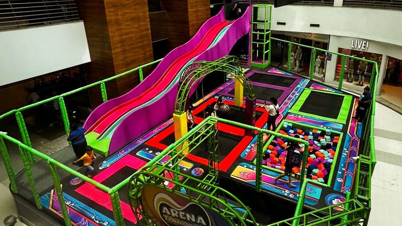 Atração inédita de trampolins chega a shopping de Goiânia