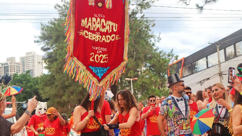 Maracatu do Cerrado: Goiânia recebe bloco de carnaval puxado por orquestra de frevo