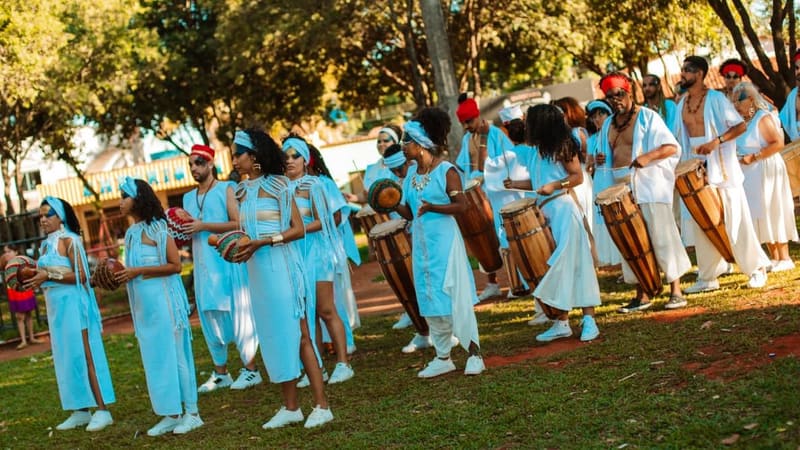 Tambores do Orum voltam às ruas do carnaval de Goiânia celebrando Palmares