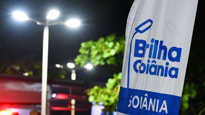 Iluminação pública na GO-020 passa por manutenção visando o MotoGP