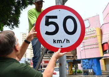 Vias do Centro de Goiânia passam a ter limite de velocidade de 50 km/h