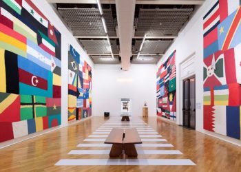 Pinacoteca de São Paulo recebe exposição Knockout!, de Pascale Marthine Tayou