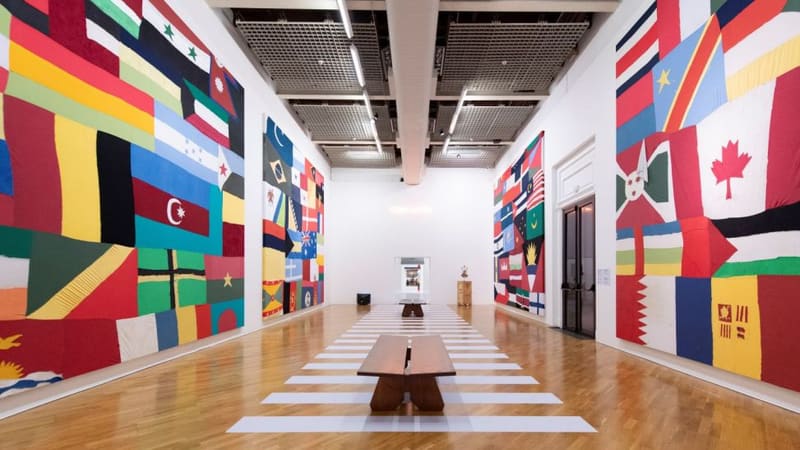 Pinacoteca de São Paulo recebe exposição Knockout!, de Pascale Marthine Tayou