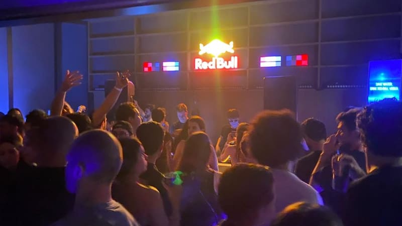 Goiânia: Cena eletrônica movimenta o feriado no Ares Bar de Coquetéis