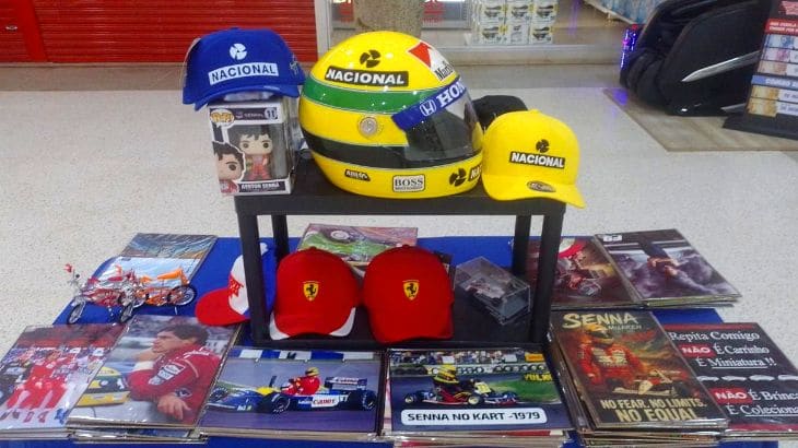 Shopping reúne raridades, réplicas de Ayrton Senna e mesa oficial de tênis de mesa