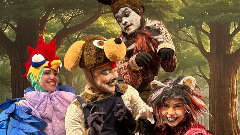 Domingo Tem Teatro leva musical Os Saltimbancos à Rua do Lazer