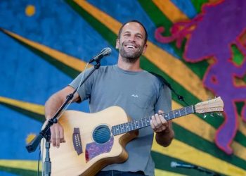 Jack Johnson confirma três shows no Brasil em 2027; veja datas e como comprar ingressos