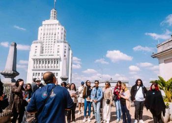 Vai de Roteiro: conheça o programa com mais de 30 passeios turísticos guiados gratuitos por São Paulo
