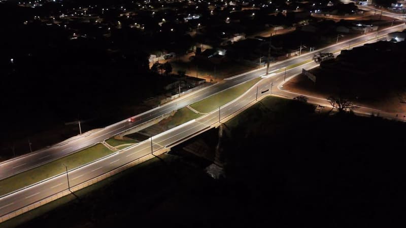O conjunto de dois eixos estruturantes têm o objetivo de facilitar o trânsito entre as regiões do Buriti Sereno e do Cidade Vera Cruz, com acesso rápido ao Anel Viário/BR-060 | Secom Aparecida