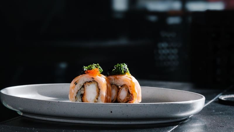 Izu Japanese Food lança menu degustação em 10 etapas em Goiânia