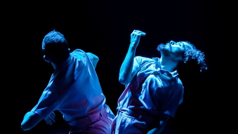 Ateliê do Gesto leva espetáculo “Dança Boba” ao Festival Porto Alegre em Cena