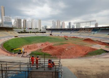 Obras do Serra Dourada avançam para fase de fundações da nova arquibancada