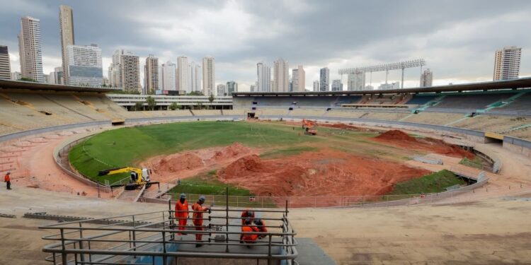 Obras do Serra Dourada avançam para fase de fundações da nova arquibancada