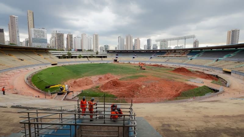 Obras do Serra Dourada avançam para fase de fundações da nova arquibancada