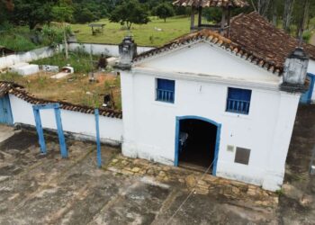 Igreja de 300 anos em Buenolândia passará por restauração