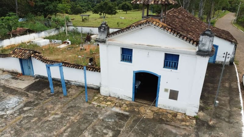 Igreja de 300 anos em Buenolândia passará por restauração