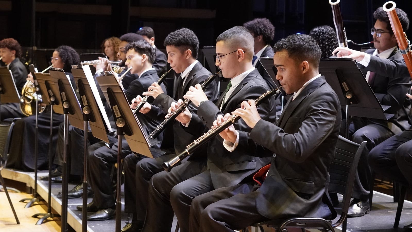 Orquestra Sinfônica Juvenil apresenta Rock Sinfônico no Basileu França